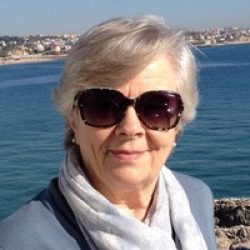 Foto Hutchinson_GR197_HUTCHINSON_(1996)_Portuguese essential grammar